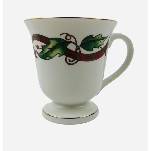 Set Of 3 Holly Holiday Made In Japan Porcelain Mugs With Gold Trim & Festive Lea - Picture 10 of 10